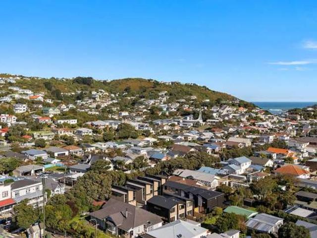 7/152 The Parade, Island Bay, Wellington City