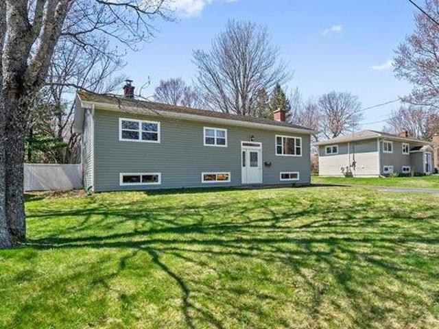 715 Wedgewood Ave, Riverview, NB, E1B 2G3 house for sale | Listing ID NB117263 | Royal LePage