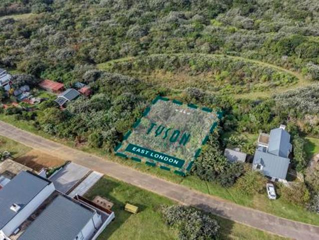 716 m² Land available in Cintsa East