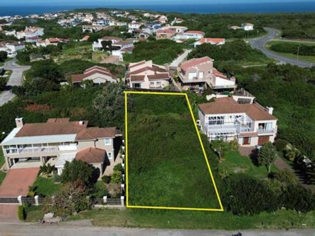 716 m² Land available in St Francis Bay Village