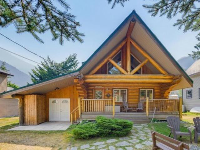 71788 Meadow Road, Sunshine Valley, BC, V0X 1L5 Single Family Property For Sale | Listing ID R3152 | Royal LePage