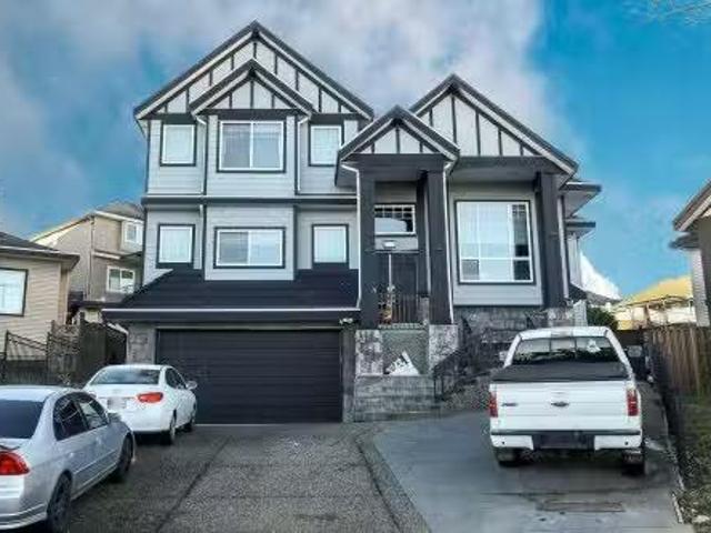 7171 151 Street, Surrey, BC, V3S 7Y8 house for sale Listing.