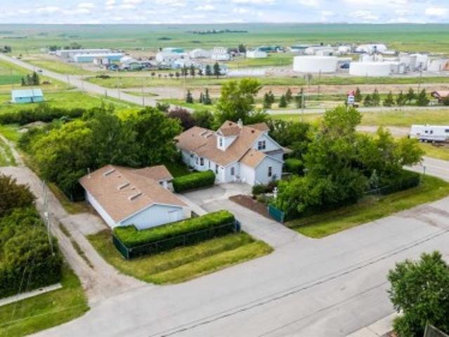 717 East Road, Standard, AB, T0J 3G0 house for sale | Listing ID A2282 | Royal LePage
