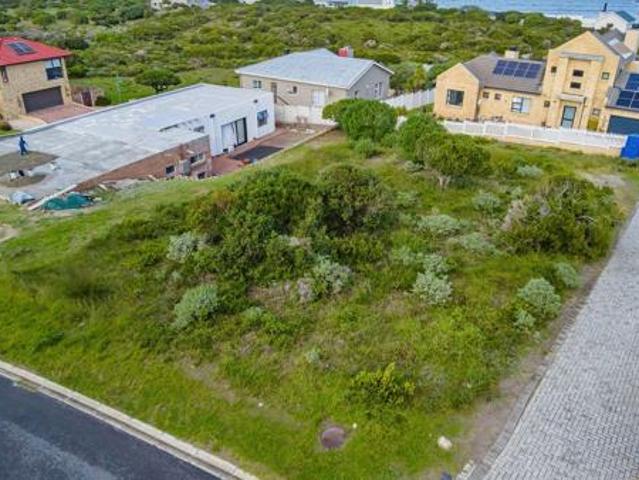 717 m² Land available in Klipfonteyn