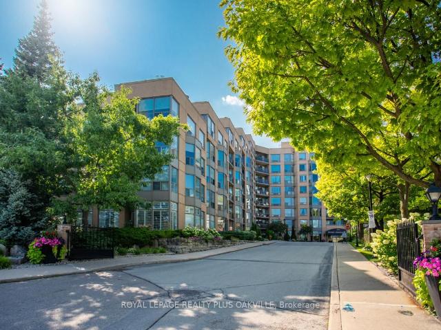 718 2 Lakeshore Road W, Oakville | For Rent @ $3,900 | Condos. Ca
