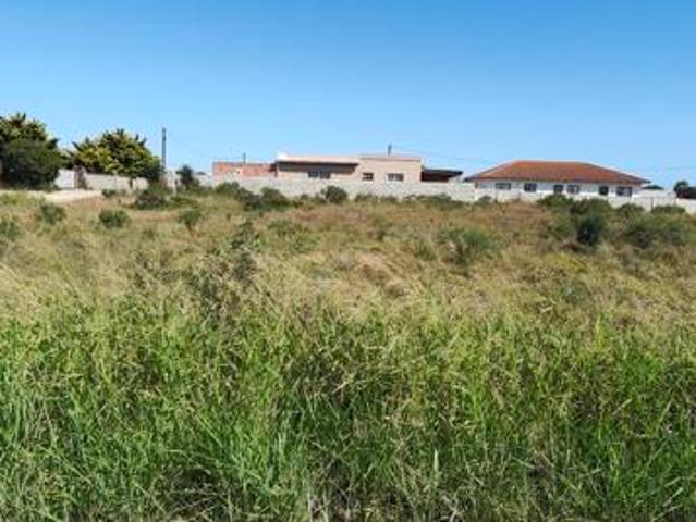 718 m² Land available in Colchester
