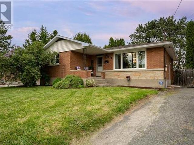 718 Westmount, Greater Sudbury, ON, P3A 1B5 house for sale | Listing ID 2128 | Royal LePage
