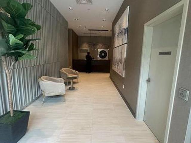 719 60 Honeycrisp Crescent, Vaughan, ON, L4K 0N5 lease for lease | Listing ID N13609 | Royal LePage