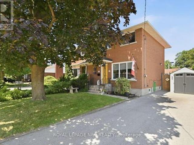 71 Wildwood Road, St. Catharines Port Weller, ON, L2M 1E1 house for sale | Listing ID X13565 | Royal LePage
