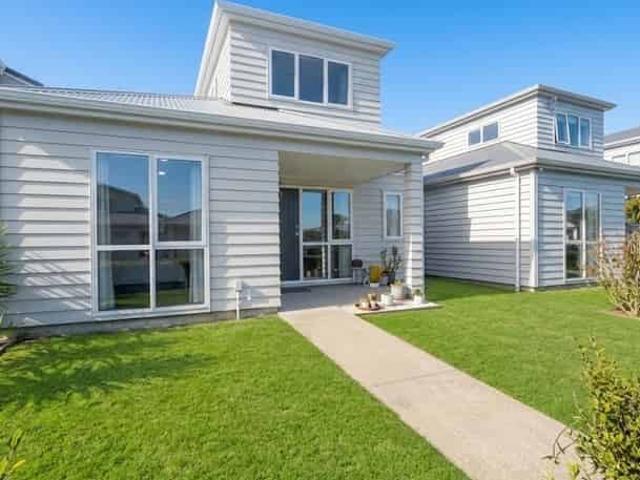 71 Divide Loop, Takanini, Papakura