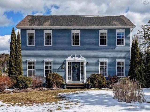 71 Foxberry Hill, Glen Haven, NS, B3Z 2V9 house for sale | Listing ID 202605 | Royal LePage
