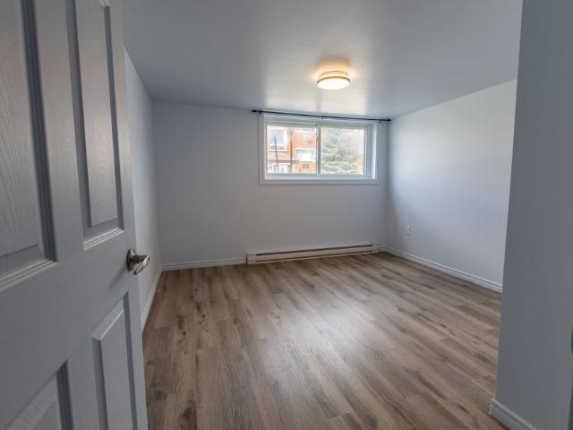 71 Lansdowne St Unit 1 2 bed, 1 bath
