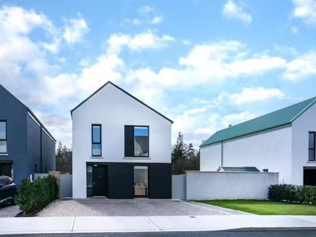 71 River Walk, Ballymore Eustace, W91H1FR is for sale