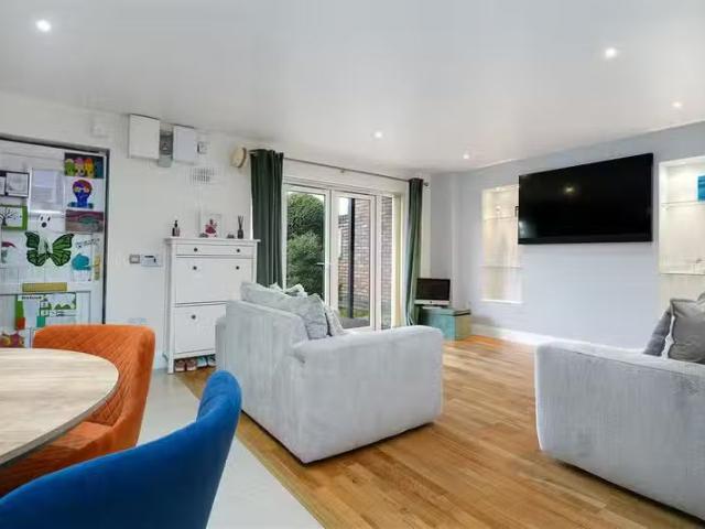 71 Seagrave Drive, Finglas, Dublin 11, D11 KDK4