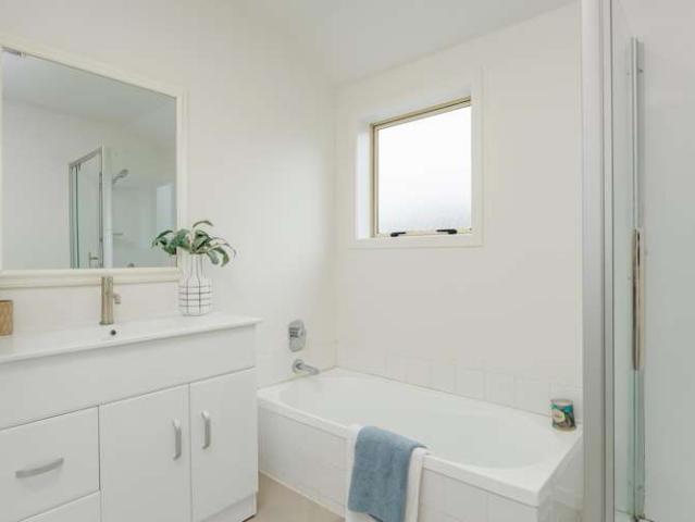 7/20 Fields Parade, Oteha, North Shore City