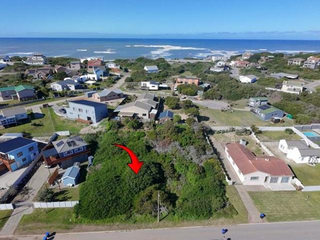 720 m² Land available in Paradise Beach