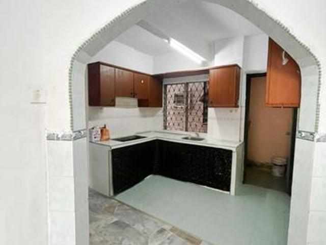 720sqft Level 1 Repaint Apartment Cindai Puncak Alam1 Parking