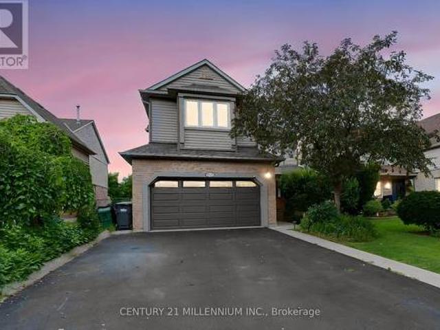7227 Windrush Court, Mississauga, ON, L5N 6K1 house for sale | Listing ID W13537 | Royal LePage
