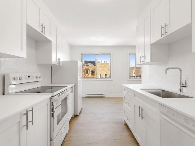 7220 Av. De Chateaubriand, #23