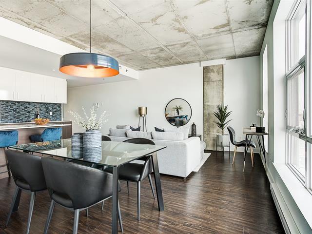 7221 Rue Clark