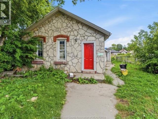 722 Brant Street, Windsor, ON, N9A 3E8 house for sale | Listing ID 26015 | Royal LePage