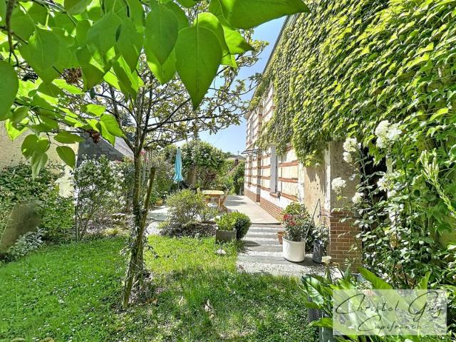 PONCÉ SUR LE LOIR 72 MAISON A VENDRE– 4 CHAMBRES, ESPACE INDÉPENDANT, GARAGE ET DÉPENDANCE – PRÊTE À VIVRE