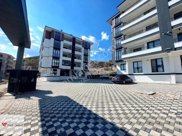 7/24 Güvenlikli Site İçerisinde Kiralık Lüks Daire|vadi Emlak
