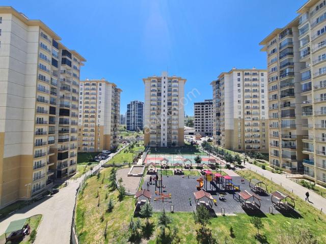 7/24 Özel Güvenlikli Sitede Peyzaj Manzaralı 5.kat Kök Tapu 2+1