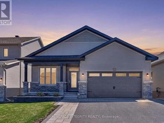 724 Parade Drive, Ottawa, ON, K2S 0Z4 house for sale | Listing ID X13421 | Royal LePage