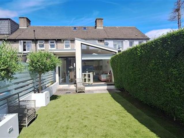725,000 | 2 Beech Hill Terrace, Donnybrook, Dublin 4 Thomas Byrne Auctioneers & Valuers 5006 MyHome. Ie Residential