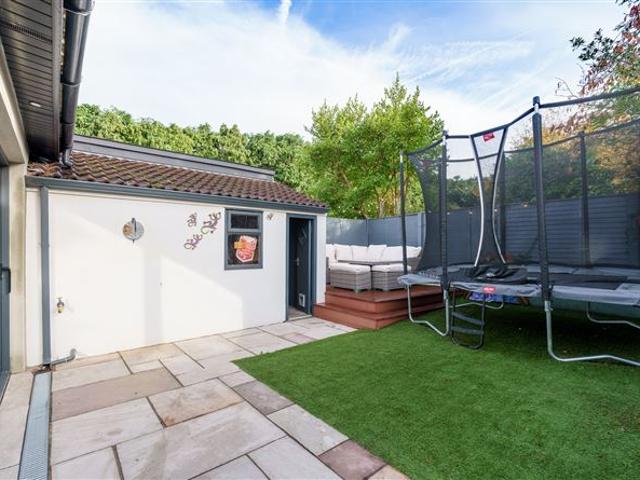 725,000 | 67 Sandyford Downs, Sandyford, Dublin 18 Moovingo 4906 MyHome. Ie Residential