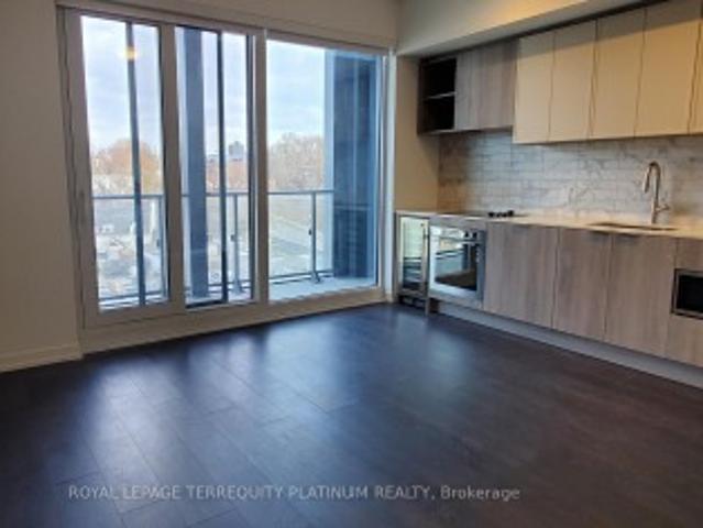 725 2020 Bathurst Street, Toronto, ON, M5P 0A6 lease for lease | Listing ID C13447 | Royal LePage