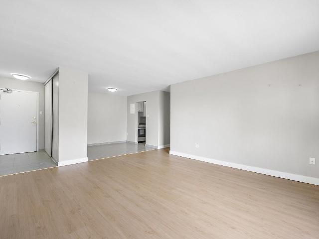 725 745 Wonderland Road South 2 Bedroom Apartment for Rent at 745 725 745 Wonderland Road South, London, ON N6K 1M1 Westmount
