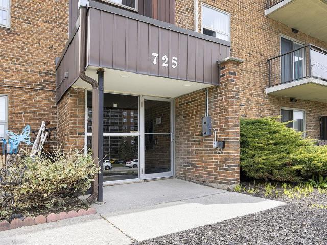 725 745 Wonderland Road South 2 Bedroom Apartment for Rent at 745 725 745 Wonderland Road South, London, ON N6K 1M1 Westmount