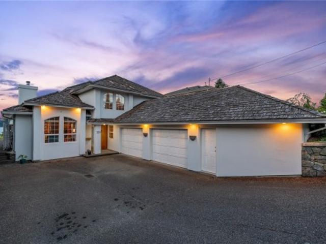 725 Thulin St, Campbell River, BC, V9W 2L4 house for sale | Listing ID 1038 | Royal LePage