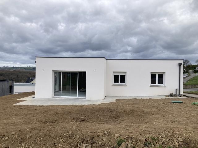#727 A LOUER MAISON MEUBLEE PONT DE BUIS LES QUIMER'CH