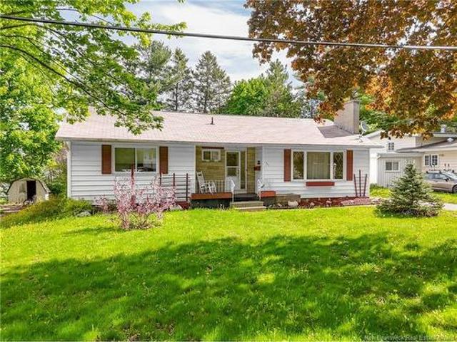 727 Gregg Crt, Fredericton, NB, E3B 4H5 house for sale | Listing ID NB140450 | Royal LePage