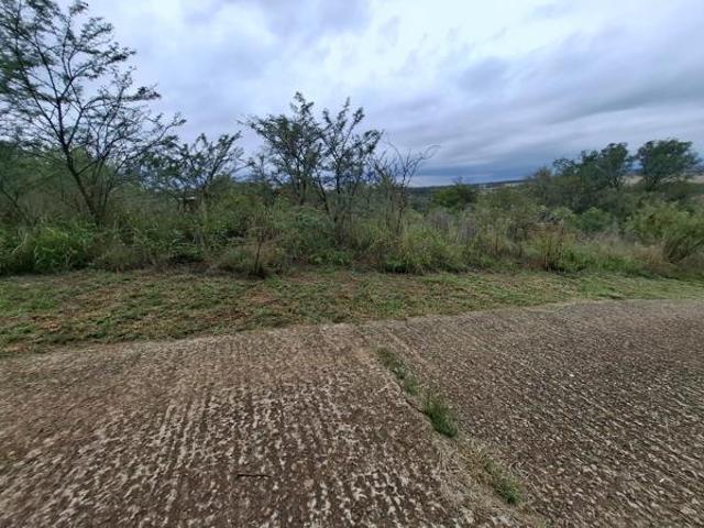 727 m² Land available in Vaaloewer