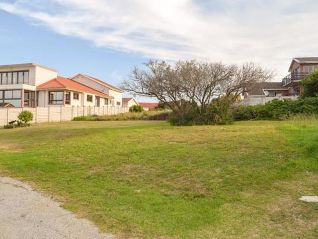 727 m² Land available in Wavecrest