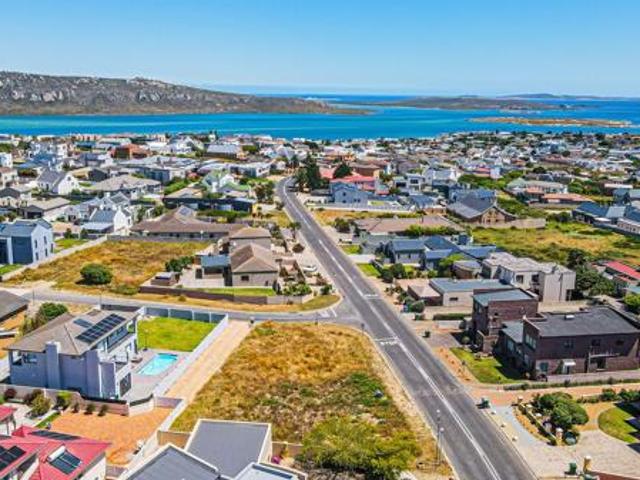 727 m² Land available in Myburgh Park