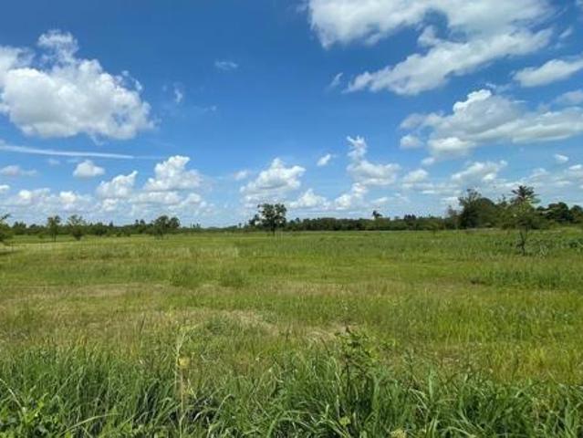 728 m² Land available in Evander