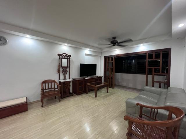 72 Telok Blangah Heights HDB Apartment For Sale, $798,000, 3 Bed 2 Bath 1,259 sqft $634.00 psf