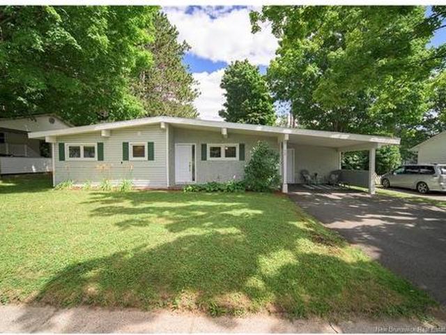72 Woodmount Dr, Fredericton, NB, E3A 2M4 house for sale | Listing ID NB144782 | Royal LePage