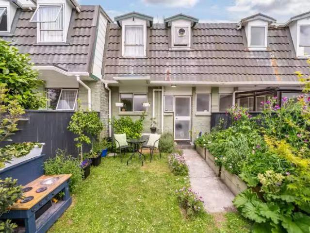7/2 Ararino Street, Trentham, Upper Hutt City