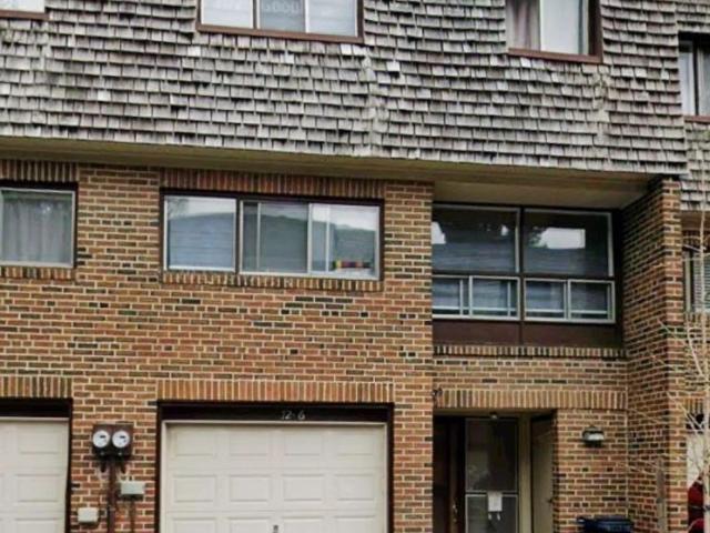 72 Castlebury Crescent #6