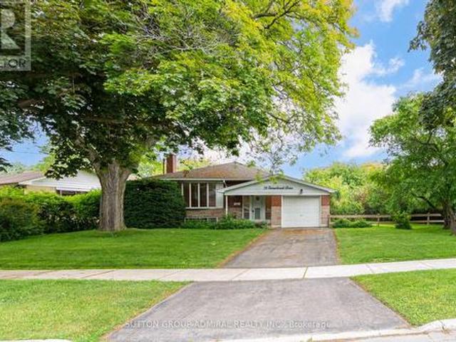 72 Cornerbrook Drive, Toronto, ON, M3A 1H7 house for sale | Listing ID C13464 | Royal LePage
