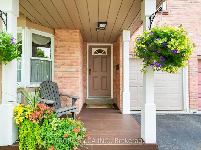 72 Desert Sand Drive, Brampton | 3Beds/3Bath, Townhouse, $802,990 | Condos. Ca