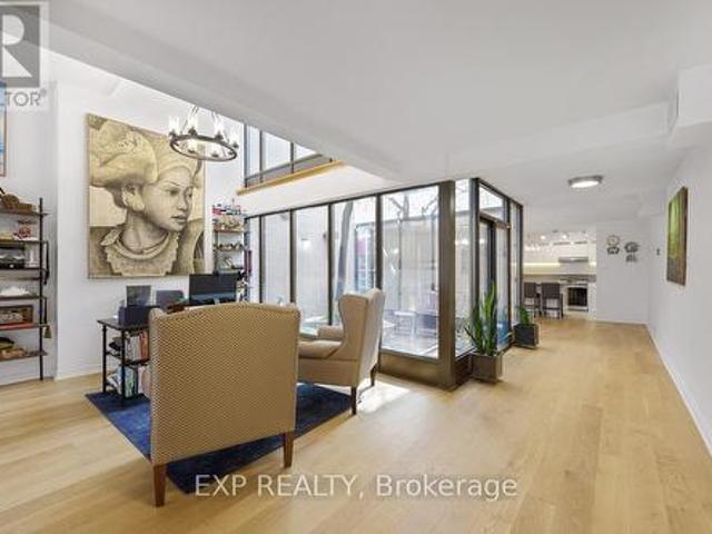 72 Granby Street, Toronto, ON, M5B 2J5 townhouse for sale | Listing ID C12068 | Royal LePage