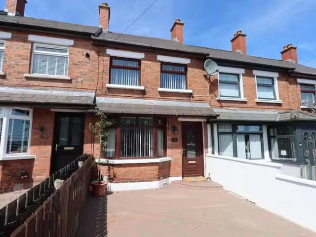 72 Ladbrook Drive