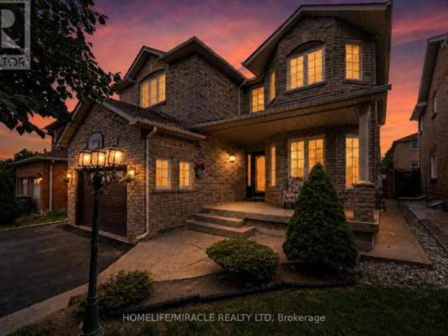72 Lockwood Road, Brampton, ON, L6Y 5C6 house for sale | Listing ID W13548 | Royal LePage